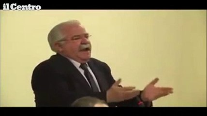 "Vai a casa a fare i piatti", insulti sessisti in consiglio comunale a Roseto