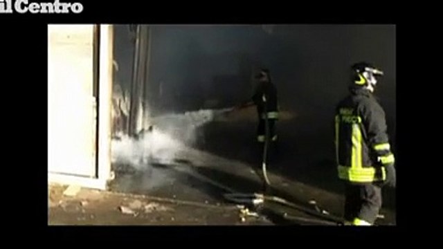 Celano, fabbrica di legname distrutta dalle fiamme