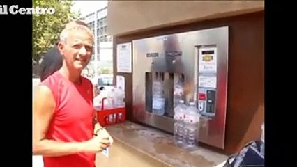 Caldo a Pescara, fila al distributore d'acqua sulla riviera sud