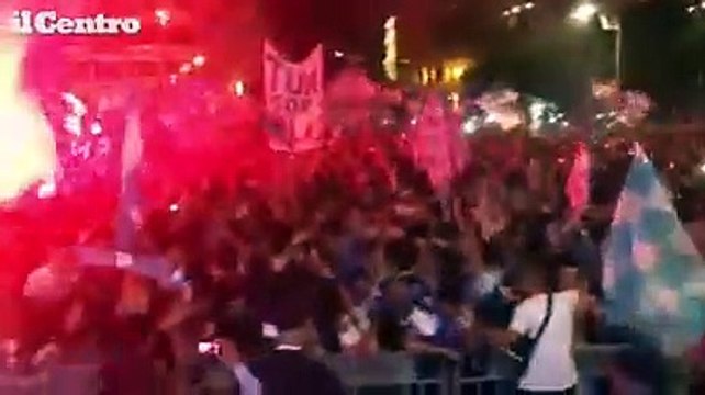 Pescara in A, piazza Salotto esplode al fischio finale