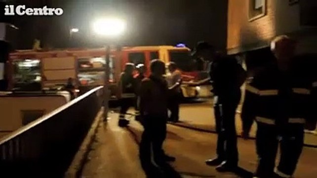 In fiamme palazzina dell'Ater, sgomberate 39 persone a Teramo