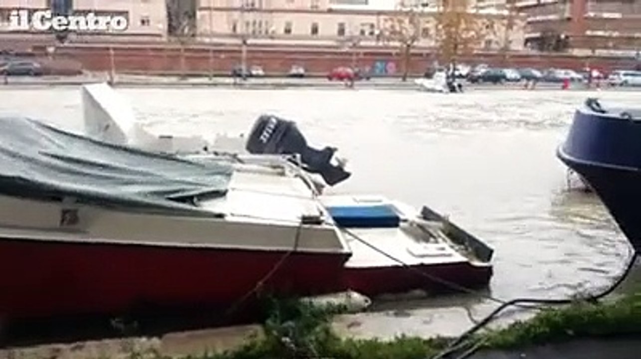 Pescara, il fiume fa paura a Pescara: rischio esondazione