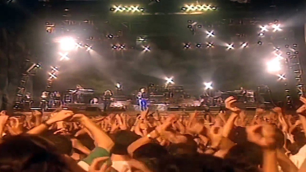 ELTON JOHN — The Show Must Go On | Elton John — Live In Barcelona · 1992