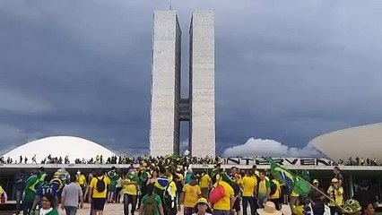 Polícia argentina anuncia detenção de um dos foragidos do 8/1