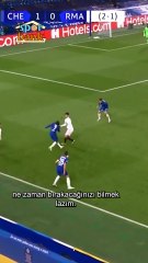 Hey gidi koca Buffon... Sen bu hâllere düşecek adam mıydın!