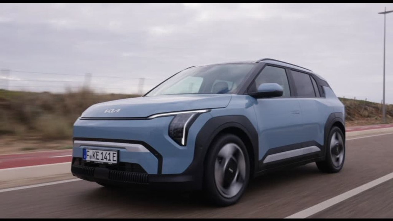 Kia EV3, il suv elettrico compatto con 600 km di autonomia