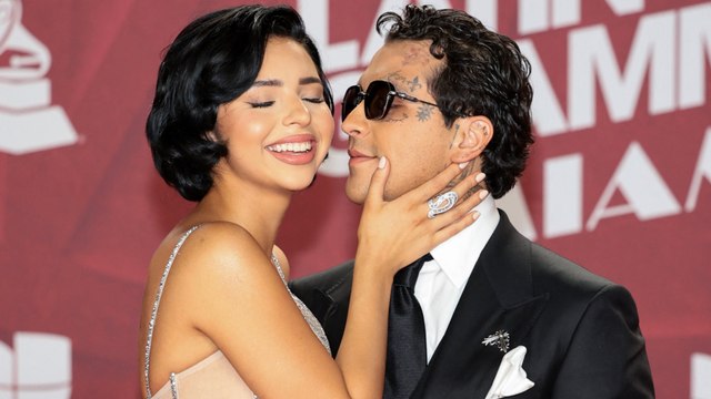 Ángela Aguilar y Christian Nodal disfrutan su amor en los Premios Grammy Latino 2024