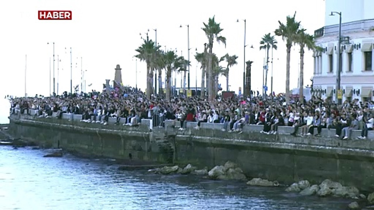 SOLOTÜRK Kıbrıs Türkleri için uçtu