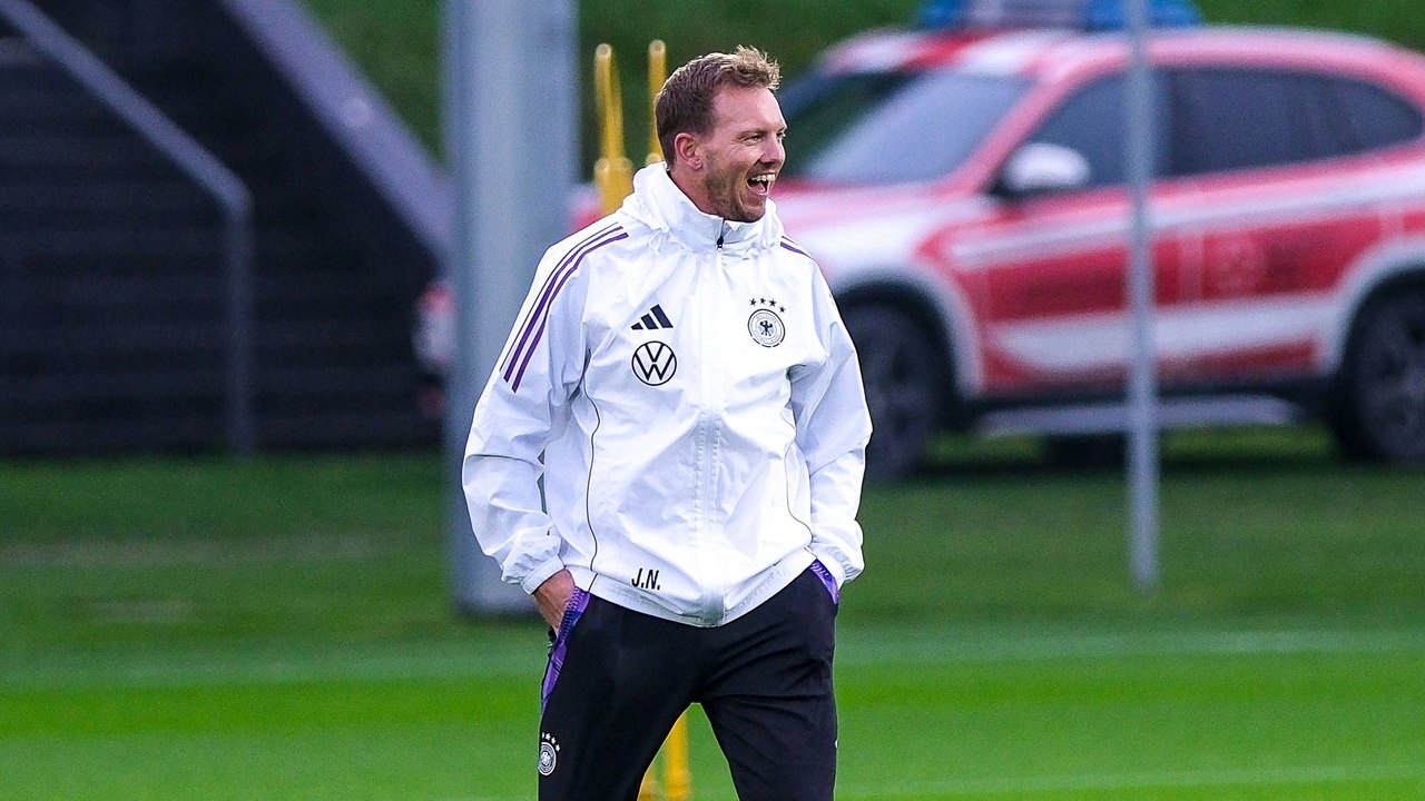 Nagelsmann sorgt für Lacher: 'Wir hatten hier mal einen Wechselfehler'