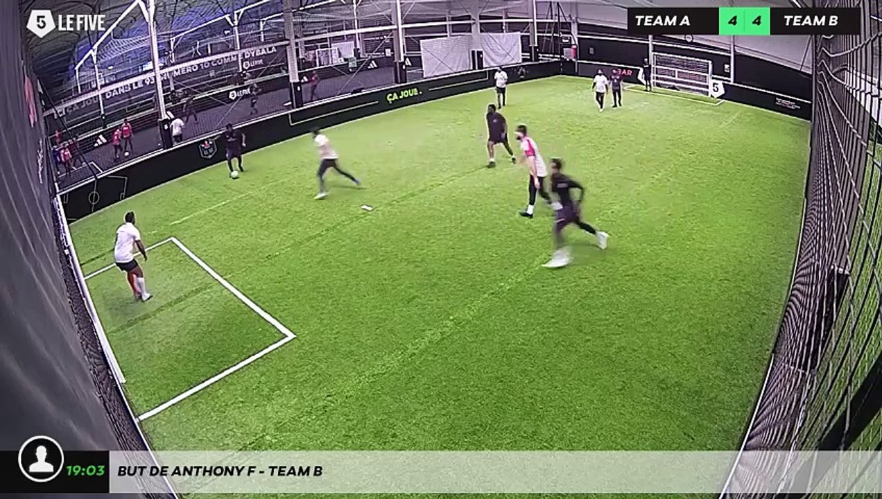 But de Anthony F - Team B