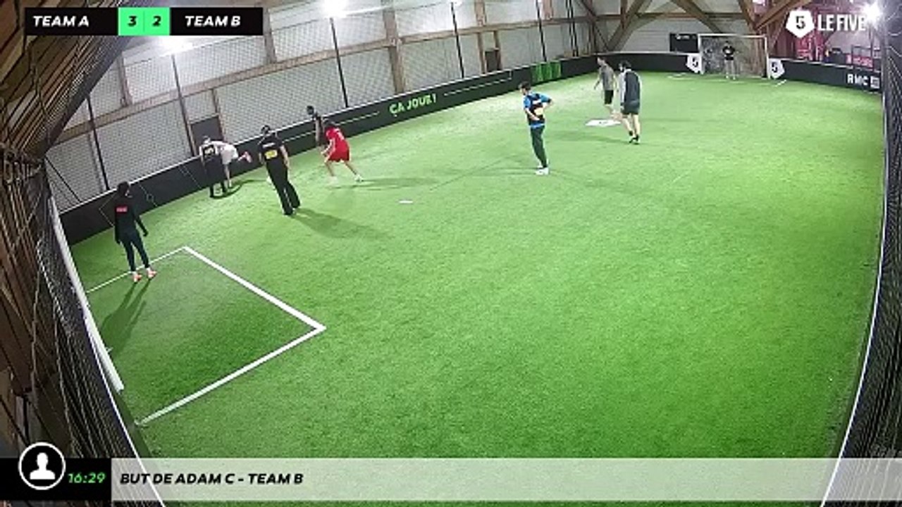 But de Adam C - Team B