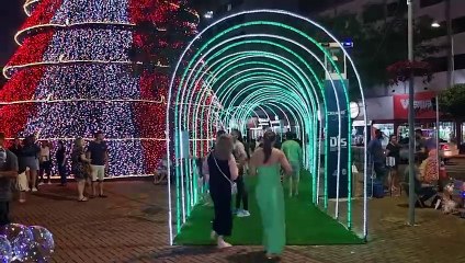 Cascavel se ilumina com a magia do Natal dos Pioneiros