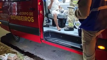 Homem é socorrido após ser agredido a facadas no Florais do Paraná