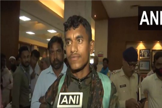 CG Naxal Encounter: सुरक्षाबलों ने 5 नक्सलियों को किया ढेर, मुठभेड़ में 2 जवान घायल, देखें वीडियो...