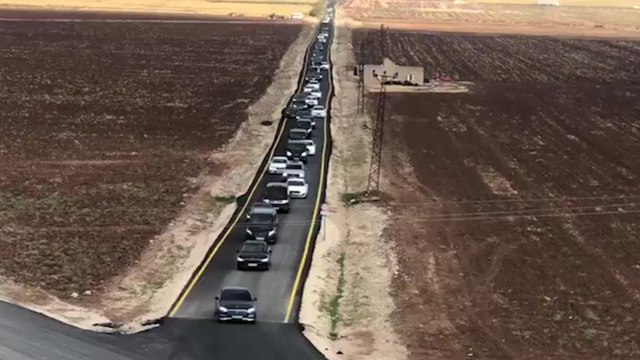 İmamoğlu Mardin’e uzun konvoyla giriş yaptı, Ahmet Türk’ü ziyaret etti