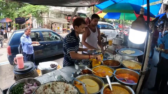 LalBazar FAMOUS Street FOOD Babu da Mix VEG Rice THALI Roti Street food India