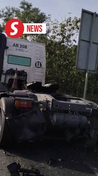Trailer driver arrested following fatal accident in Kluang
