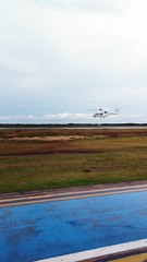 AW139 decolando