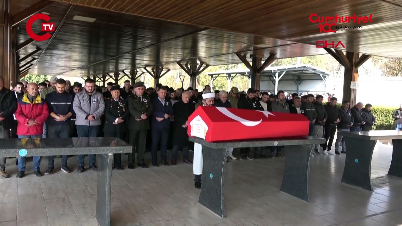 Yatağında ölü bulunmuştu... Jandarma Er Mehmet Melih Çopur, toprağa verildi
