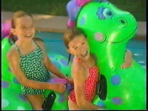 You're Invited to Mary Kate & Ashley's Costume Party