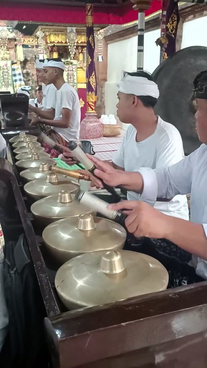 Gamelan Bali Pujawali...  #Gamelan #GamelanBali #GamelanBaleganjur #GamelanPujawali
