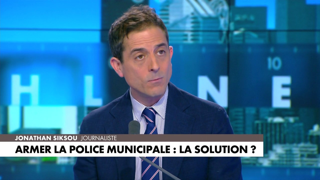 Jonathan Siksou : «Leur priorité, c'est la sécurité et non des toilettes publiques non genrées»