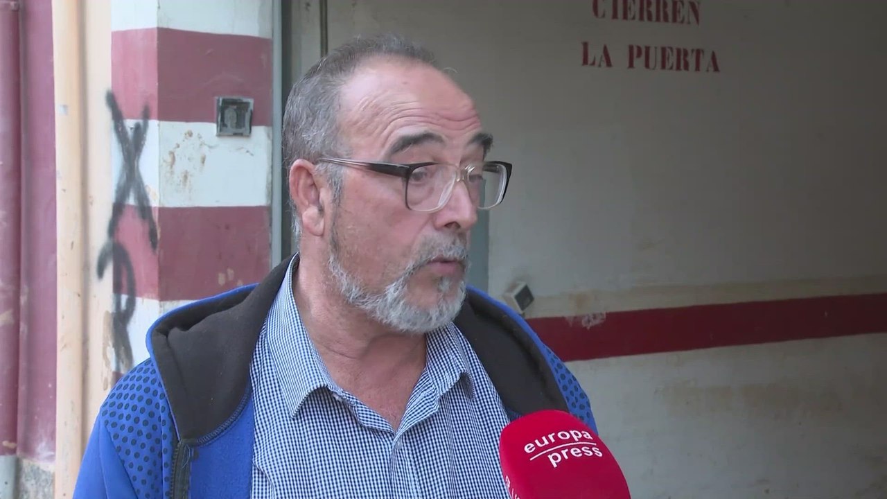 Vecino de Picanya (Valencia) pide la intervención de los bomberos ante las inundaciones