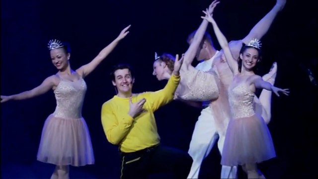 The Wiggles Twinkle Twinkle Little Star Live 2007...mp4