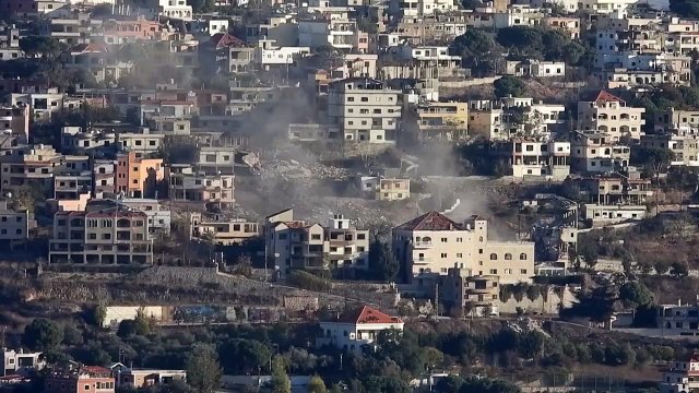 Israel bombardeia redutos do Hezbollah no Líbano