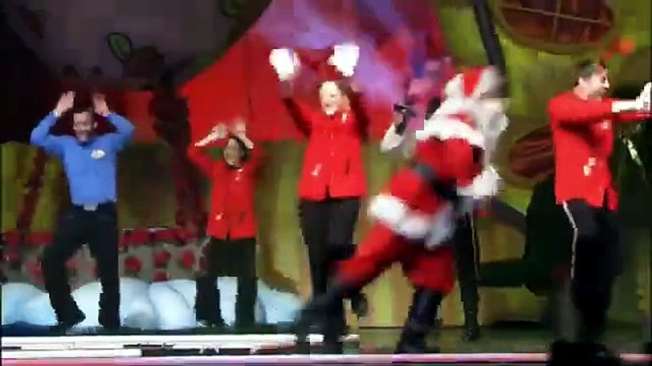 The Wiggles Here Come The Raindeer Live 2007...mp4