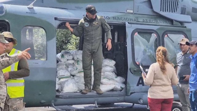 Llevan ayuda humanitaria vía aérea a comunidades afectadas en Veraguas