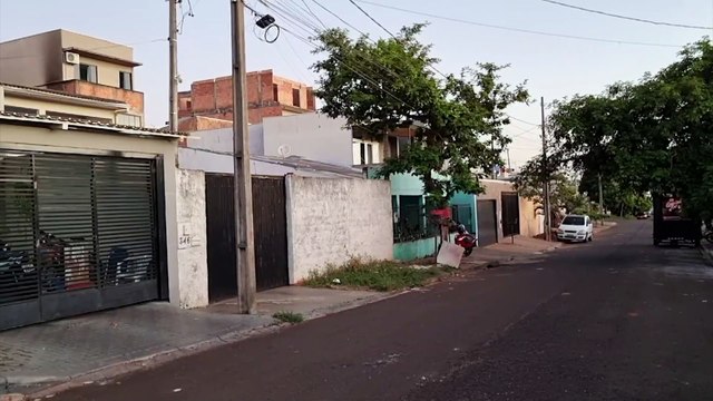 Bombeiros combatem princípio de incêndio em residência no Parque dos Ipês