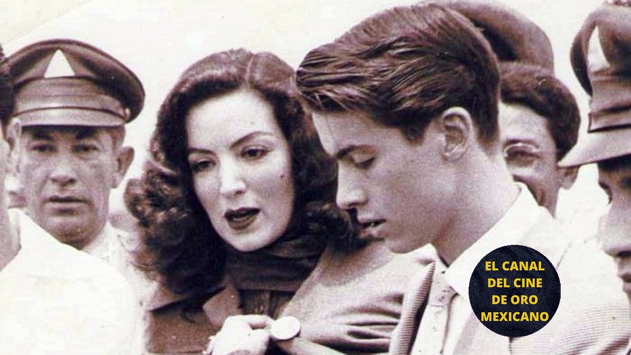 01819CCM Hijo de María Félix protagonizó película gay que desató los rumores sobre su homosexualidad