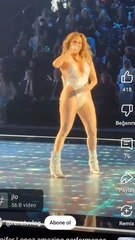 PEYGAMBER MUHAMMED'İN ÜLKESİNDE BALDIR BACAK ŞOV