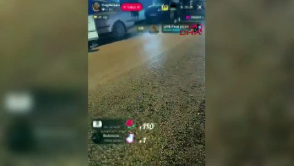 Fenomenler arasında silahlı kavga! Canlı yayında binlerce kişi izledi