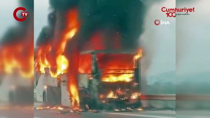 Yolcu otobüsü otoyolda alev alev yandı