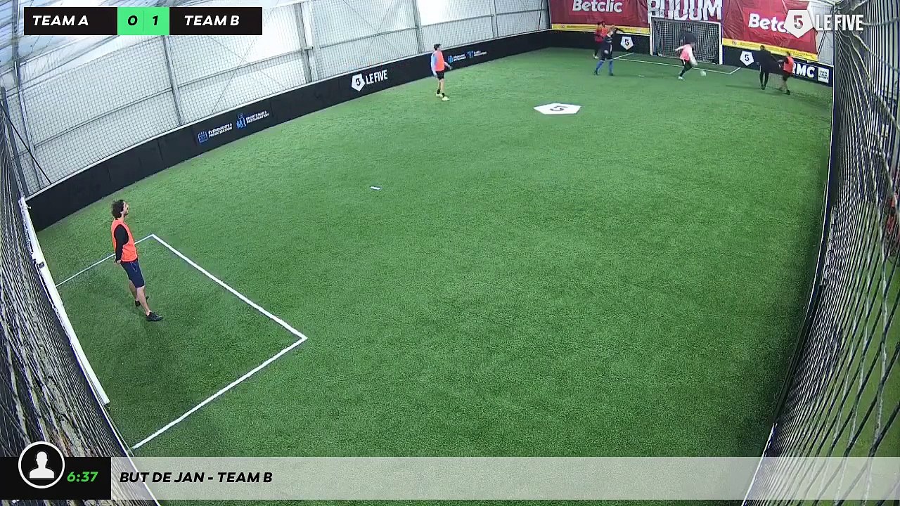 But de Jan - Team B