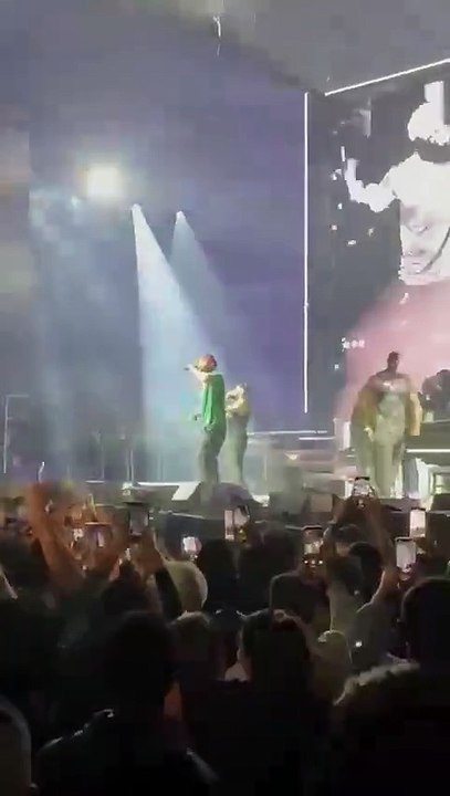 La PERFORMANCE du rappeur La Fouine au Zénith de Paris du rappeur ElGrandeToto