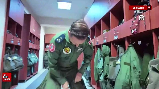 Eskişehir'de F-4E Phantom uçaklarından 50. yıla özel uçuş