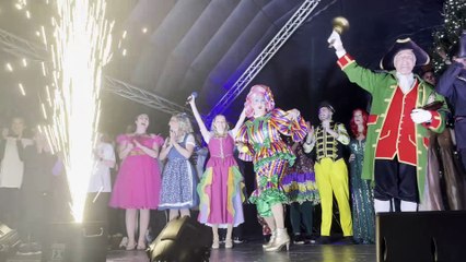 Farnham Town Christmas Lights switch on