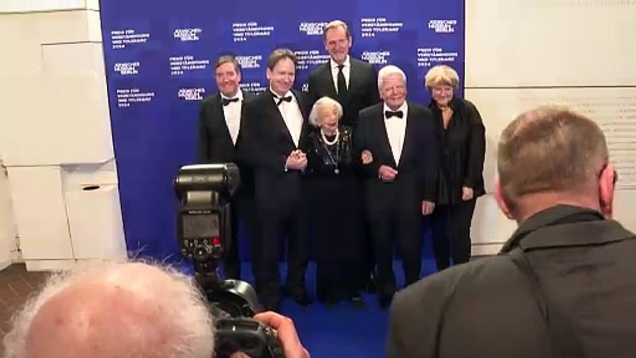 Holocaust-Überlebende Margot Friedländer in Berlin ausgezeichnet