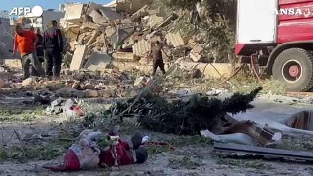 Libano, ancora attacchi israeliani: colpita anche una chiesa