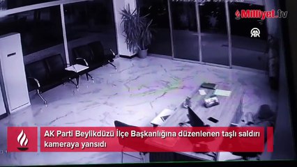 AK Parti Beylikdüzü İlçe Başkanlığına taşlı saldırı