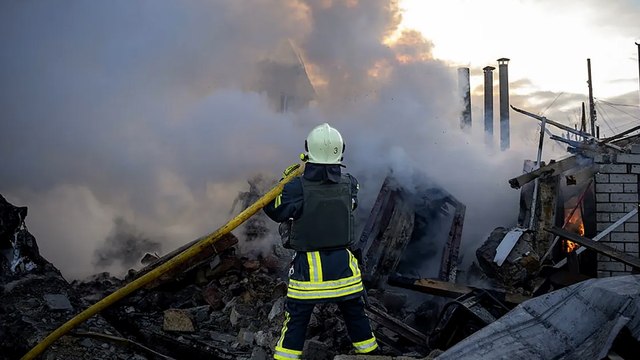 Rusia lanza un ataque masivo con 120 misiles y 90 drones sobre Ucrania y ha destruido ya la mitad de su capacidad energética