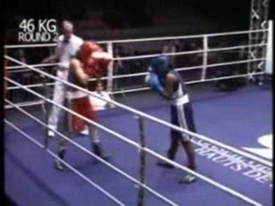 Sara-hamraoui championne de france 2008 boxe anglaise