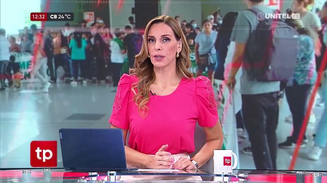 Trabajadores de salud protestan en la Quinta Municipal en demanda por sueldos adeudados