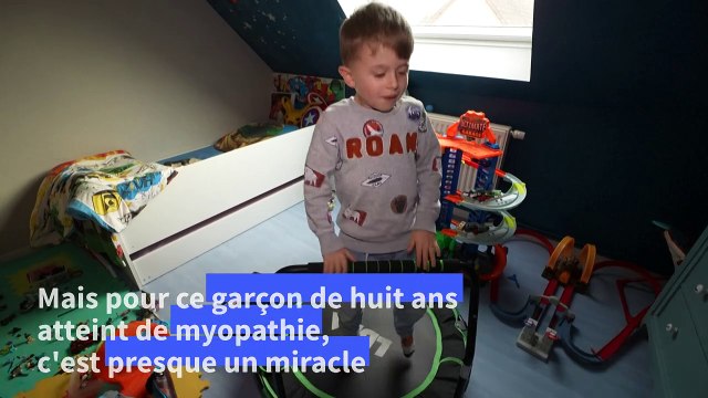 Téléthon: Sacha, 8 ans, super-héros de la recherche sur la myopathie