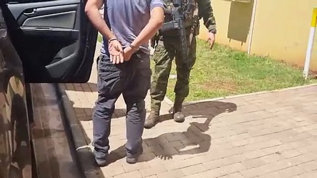 BPFron e PF apreendem malas de maconha em ônibus na BR-277