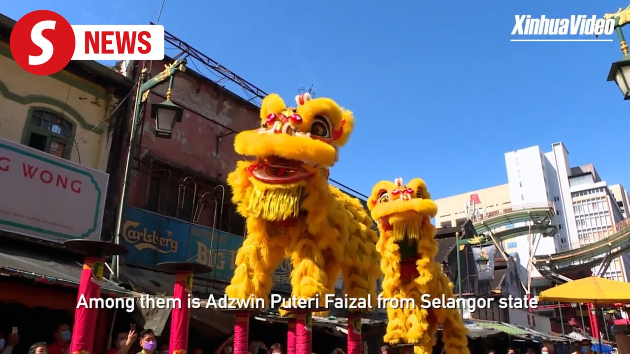 Lion dance serves as cultural bridge between China, Malaysia