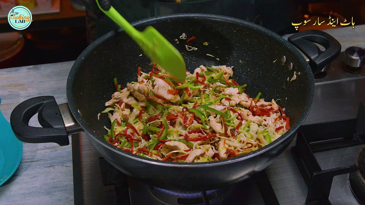 How To Make Hot & Sour Soup | Restaurant Style | Hot & Sour Soup Recipe | Winter Chicken Soup / ہاٹ اینڈ سار سوپ  / The Cooking Lab